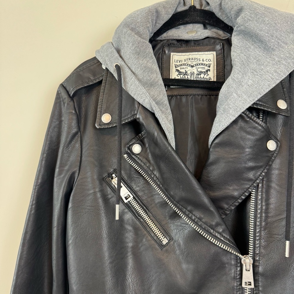Levi’s Hoodie Faux Leather Moto Oversized Belted Jacket - Picture 5 of 12